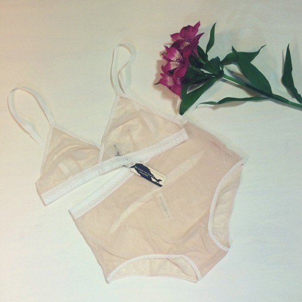 petal play lace bralette and lace panty