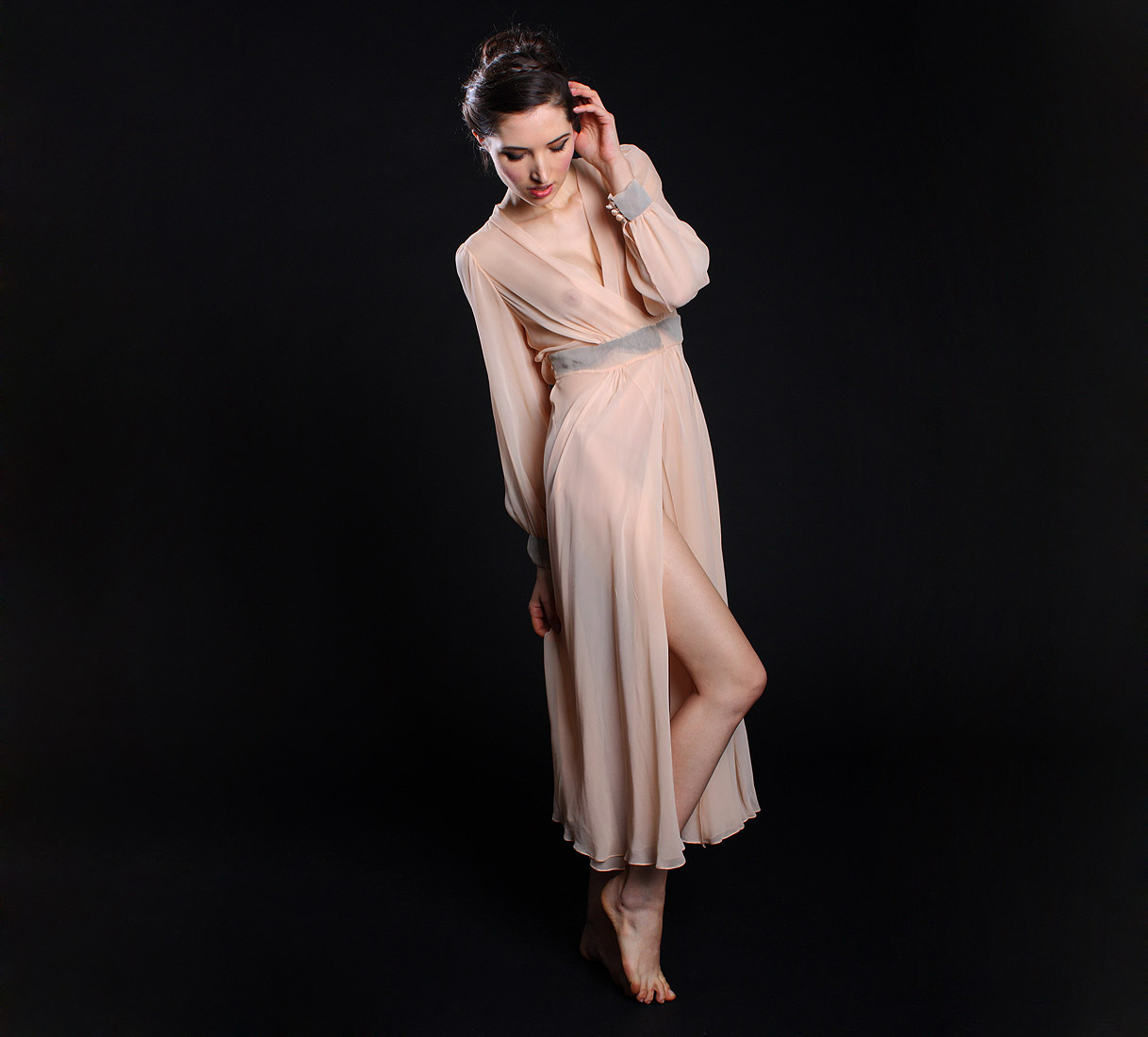 Bridal Nightwear - Nighty & Night Dress for Honeymoon Online in India |  Clovia